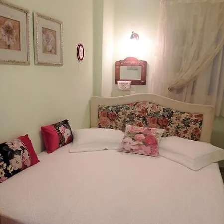 F Apartament